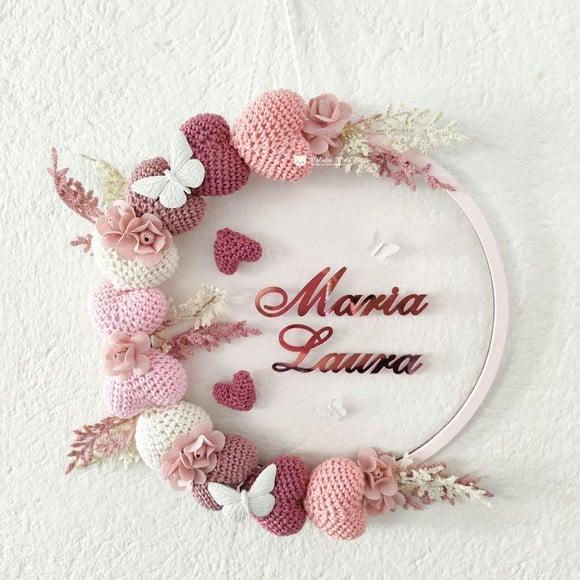 Enfeite de Porta Maternidade Corações Amigurumi