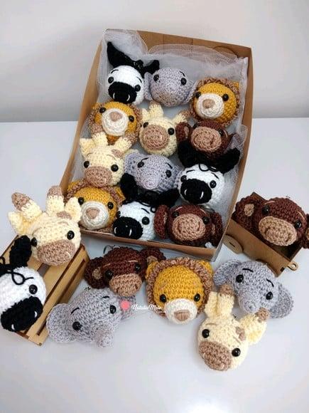 Lembrancinha de Maternidade Chaveiro Safari em Amigurumi