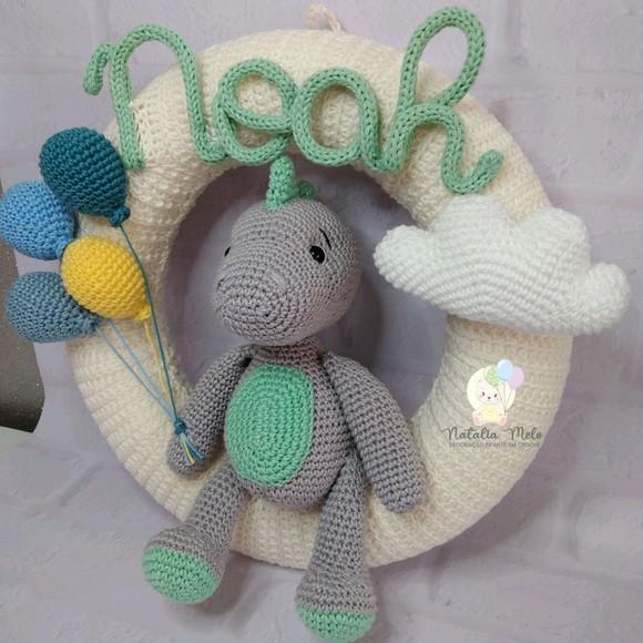 Porta Maternidade Amigurumi Dino