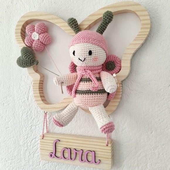Porta Maternidade Borboleta Amigurumi