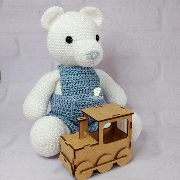 Ursinho de Macacão Amigurumi