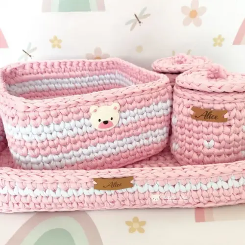 Kit Higiene Fio de Malha em Crochê Menina 4 Peças