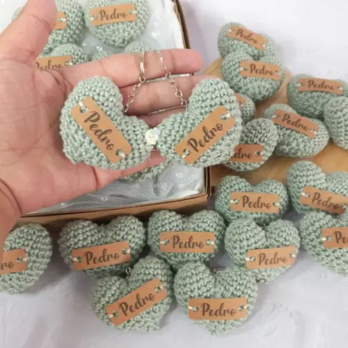 Lembrancinha de Maternidade Chaveiro Corações com Tag