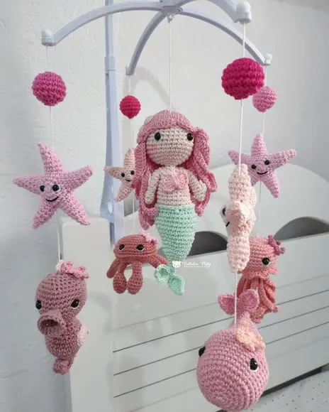 Móbile Amigurumi Fundo do Mar Sereia com Musical