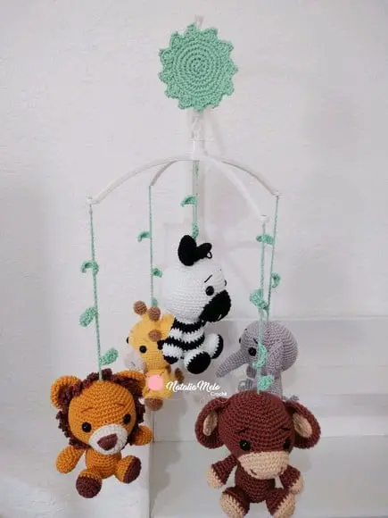 Móbile Amigurumi Safari com Musical