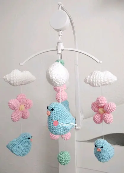 Móbile Passarinhos Amigurumi Com Musical