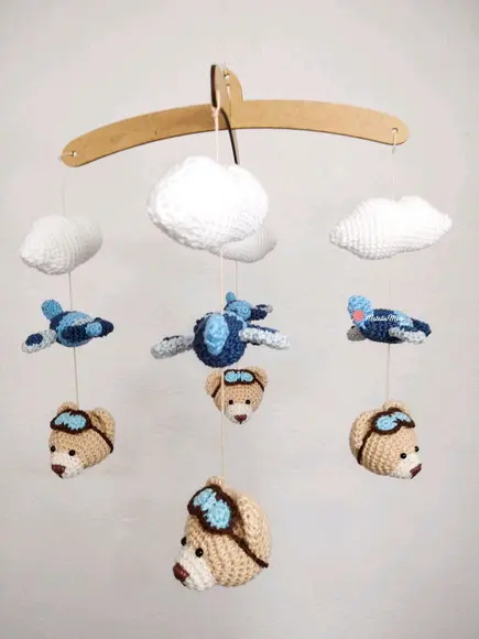 Móbile Ursinho Aviador sem Musical com estrutura em MDF.