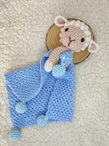 Naninha Amigurumi Ovelhinha