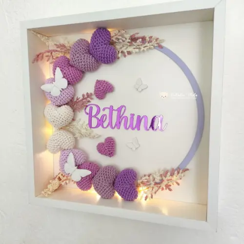 Porta Maternidade Corações Amigurumi Led