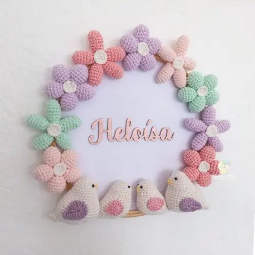 Porta Maternidade Flores e Familia Passarinhos em Amigurumi