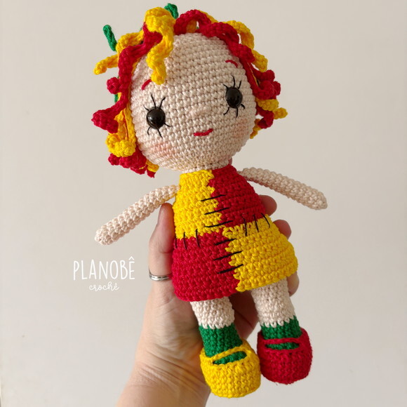 Amigurumi Boneca Emília de Crochê