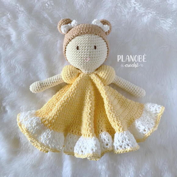 Naninha bonequinha Amigurumi de crochê