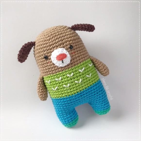 Cachorrinho Amigurumi de crochê