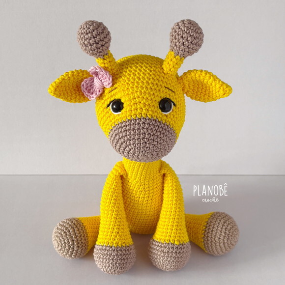 Amigurumi girafa de crochê