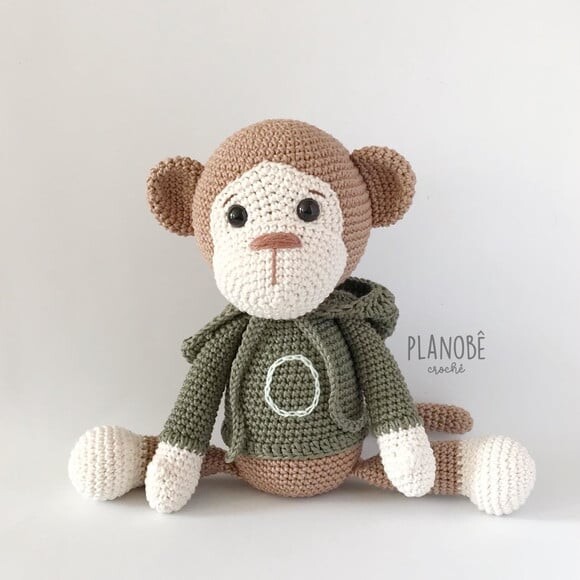 Macaco Bob com Moletom Amigurumi Crochê