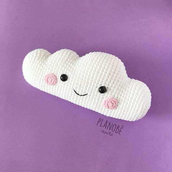 Amigurumi nuvem de crochê