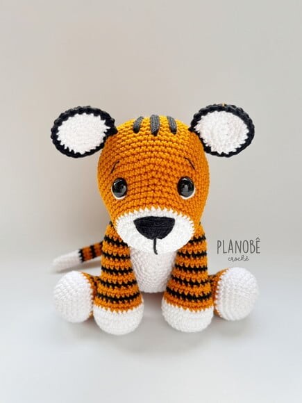 Amigurumi tigre de crochê