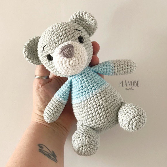 Amigurumi ursinho de crochê