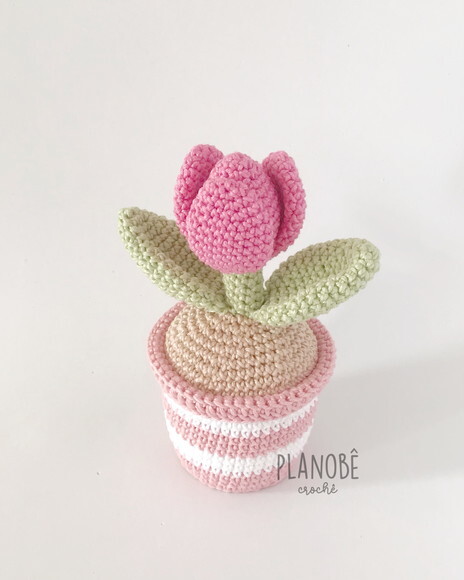Amigurumi vaso de tulipa de crochê