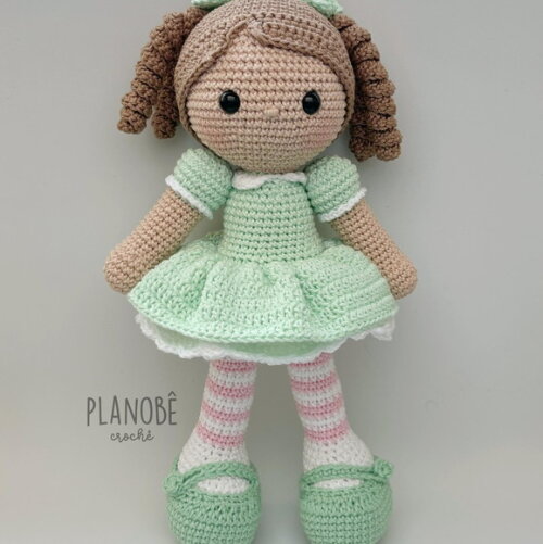 Boneca Mary Amigurumi de crochê