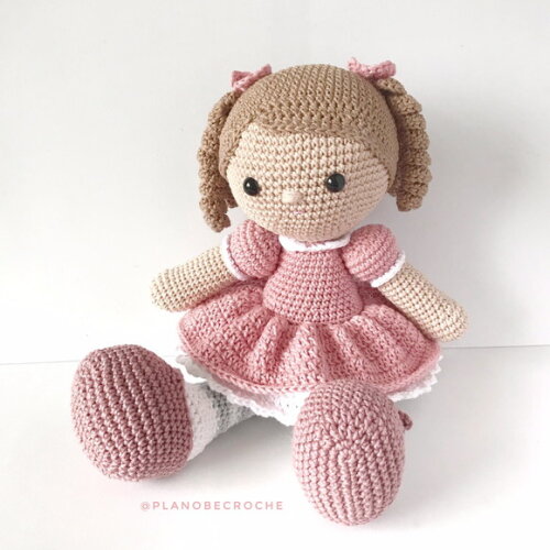 Boneca Amigurumi de Crochê