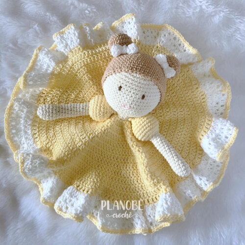 Naninha bonequinha Vivi Amigurumi de crochê