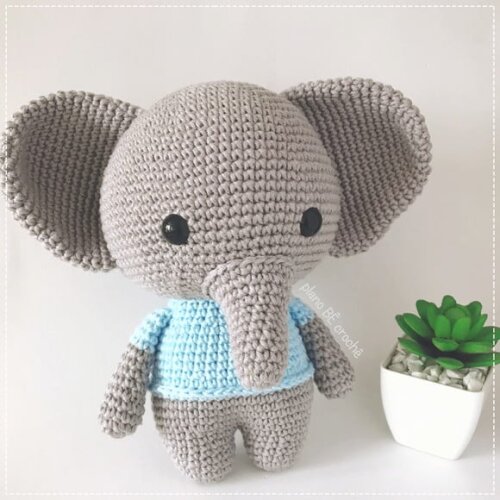 Elefante Joe Amigurumi de crochê