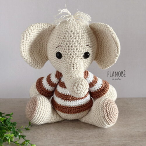Elefante Nuno [natural] Amigurumi de crochê