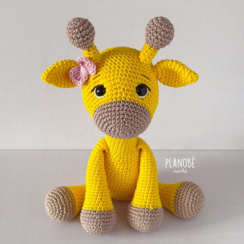 Amigurumi girafa de crochê