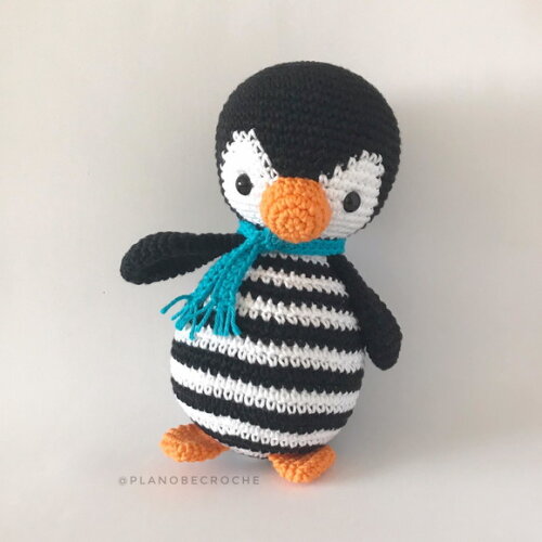 Pinguim Preto Amigurumi de crochê