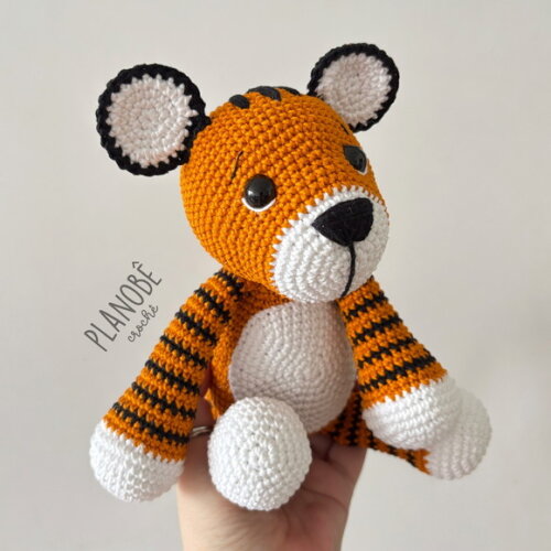 Amigurumi tigre de crochê