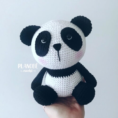 Amigurumi urso panda de crochê