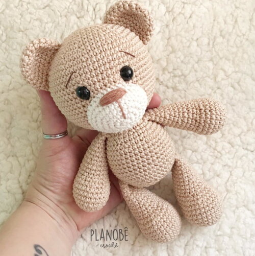 Amigurumi ursinho de crochê