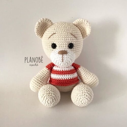 Ursinho Teddy Baby com Camiseta Amigurumi de crochê