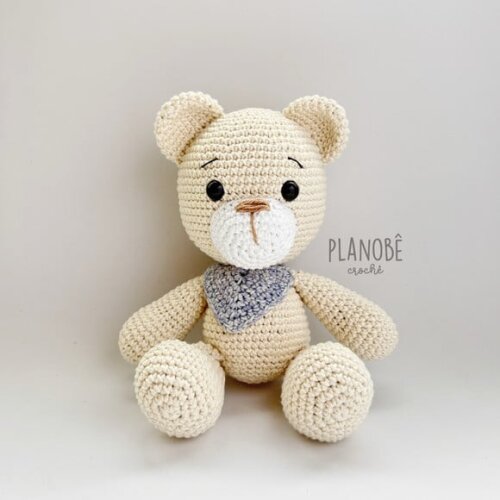 Ursinho Teddy Baby com Bandana Amigurumi de Crochê