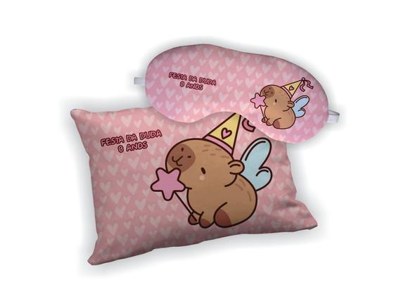 Kit Almofada 18x28cm + Mascara de Dormir Capivara