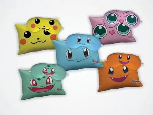 Kit Almofada 18x28cm + Mascara de Dormir Pokemon
