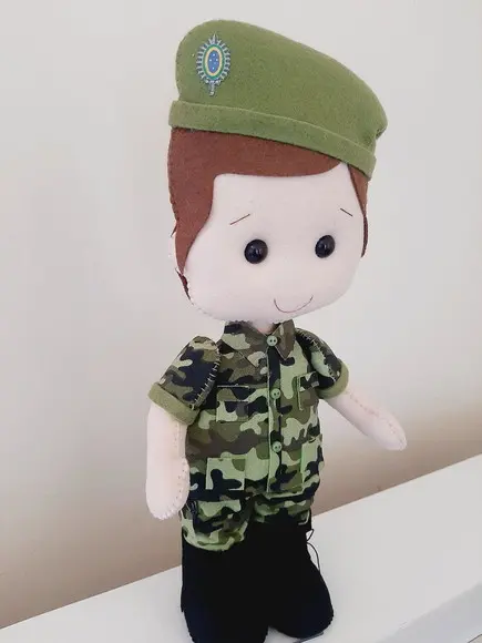 Boneco de Feltro Exército
