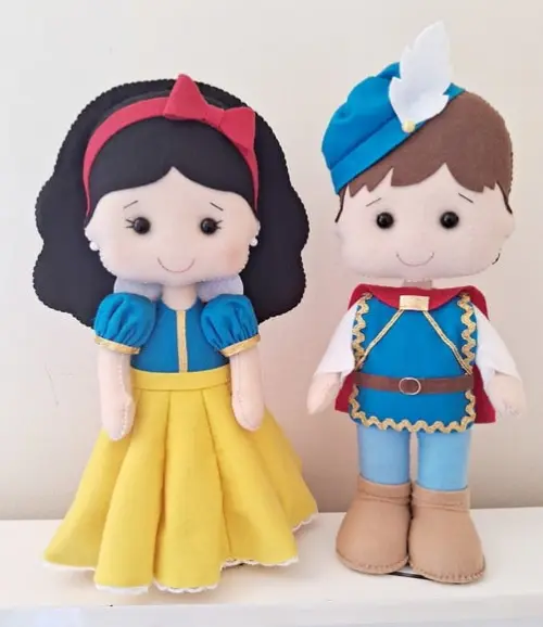 Personagens Branca de Neve em Feltro