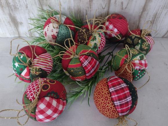 Bolas de Natal em Patchwork