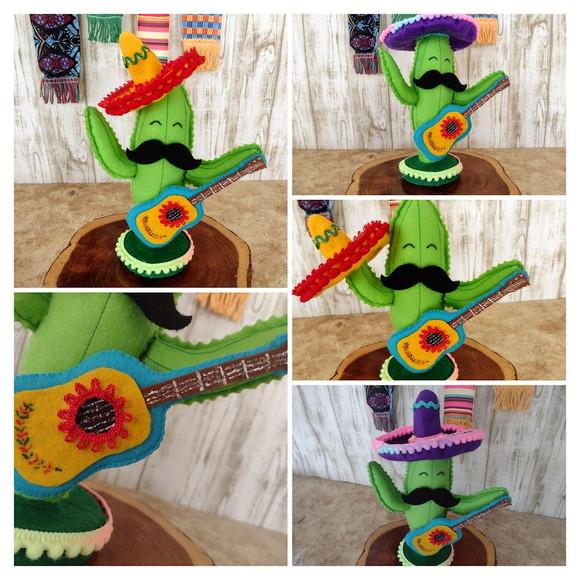 Cacto Mexicano com Guitarra e Sombreiro
