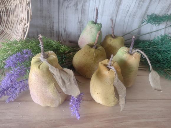Pêras Rústicas em Tecido