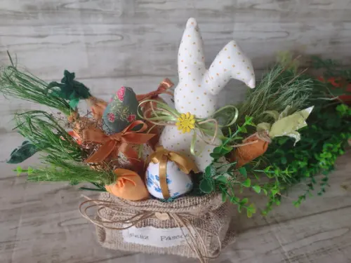 Cesta de Páscoa Decorativa