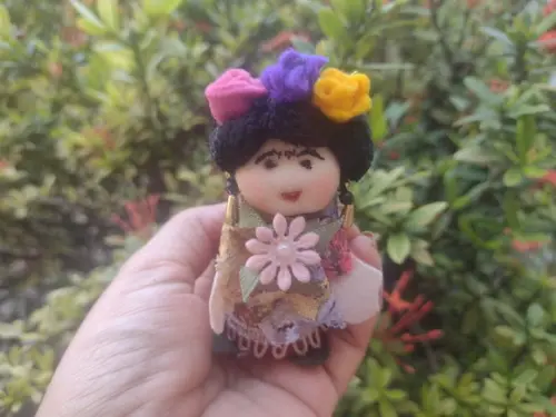 Frida Kahlo Mini