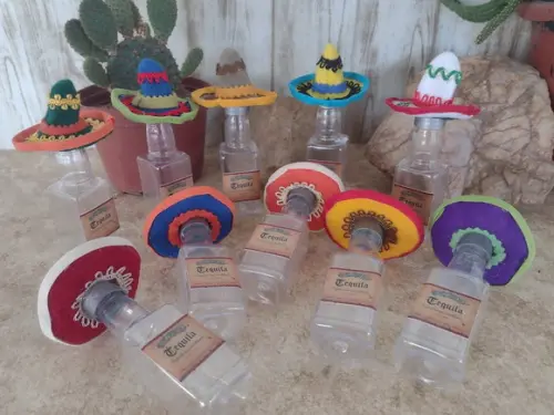 Garrafinha Tequila Festa Mexicana com Sombrero
