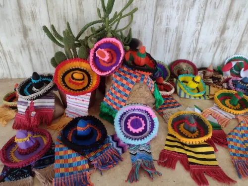 Kit Lembrança Mexicana Chapéu e Poncho