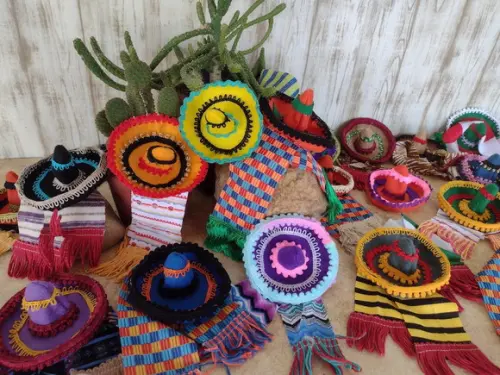 Kit Lembrança Mexicana Chapéu e Poncho