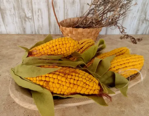 Milhos em Feltro 5 Unidades