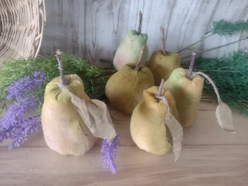 Pêras Rústicas em Tecido