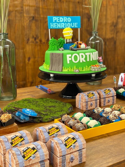 Baú Fortnite - Kit 30u